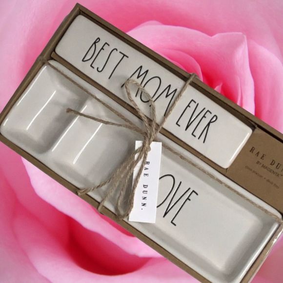 RAE DUNN PORCELAIN PLAQUE & TRAY “BEST MOM EVER” WORDED SET OF TWO NEW IN NOX - Picture 1 of 8